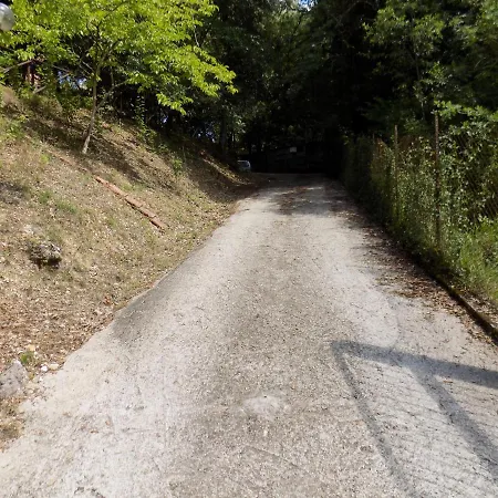 Il Leccio Nel Bosco ベッド・アンド・ブレックファスト *